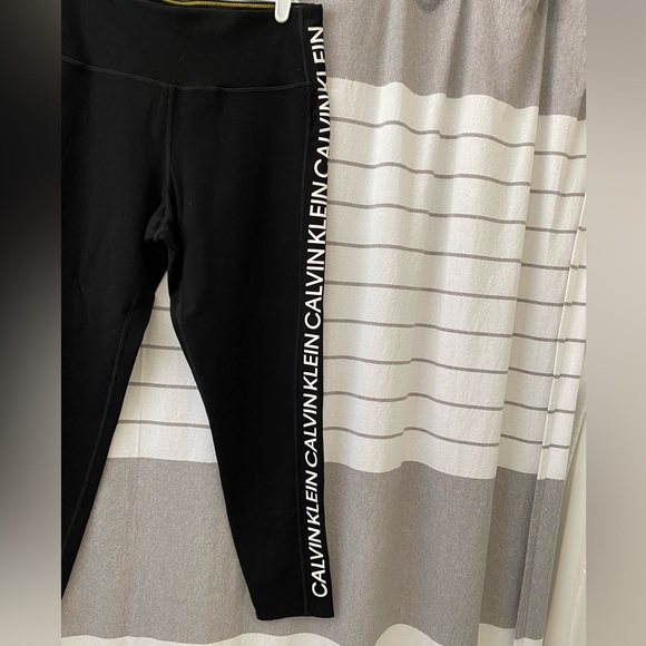 Calvin Klein Black Performance Stretch Pants - Picture 3 of 6